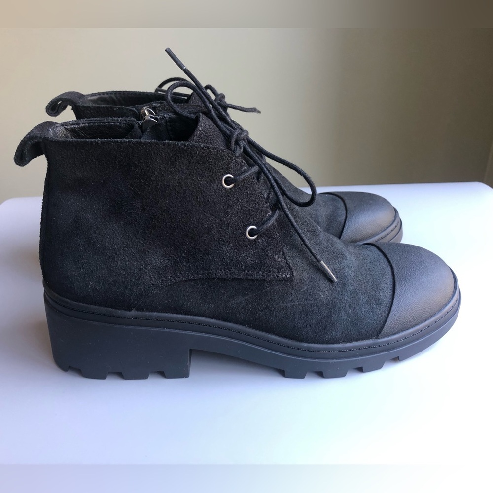Eileen Fisher Reese Waterproof Suede Bootie Size: US 7